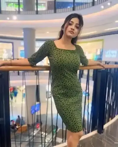 Call Girl Service in Currey Road
