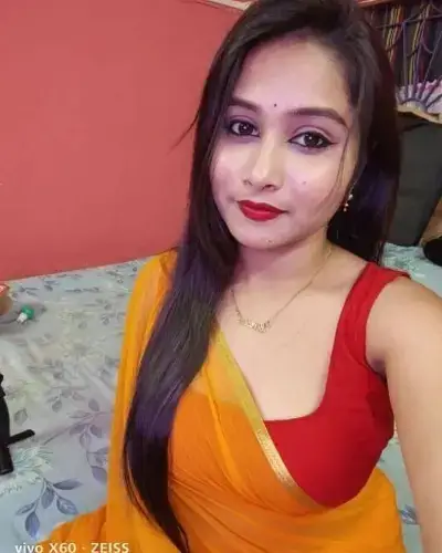 Call Girl in Currey Road
